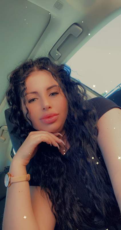 Fun petite brunette bombshell ️ Skip the games